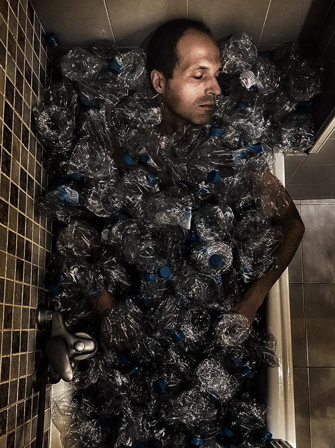 Plastic world 1/4
