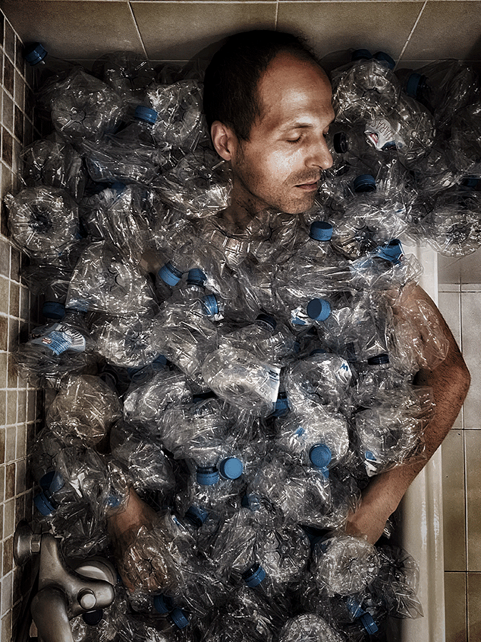 Plastic world 2/4